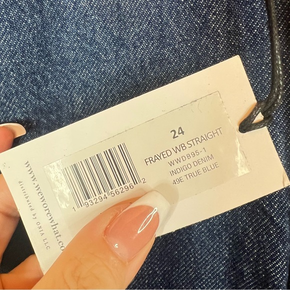 We Wore What Hi Rise Frayed Waistband Straight Women’s Indigo Jeans Sz 24 NWT - Picture 12 of 15